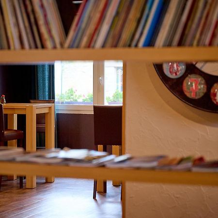 Logis L'Ermitage Hotel & Restaurant Saulges Kültér fotó