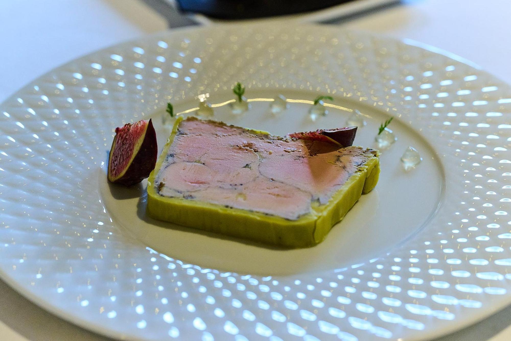 Logis L'Ermitage Hotel & Restaurant Saulges Kültér fotó
