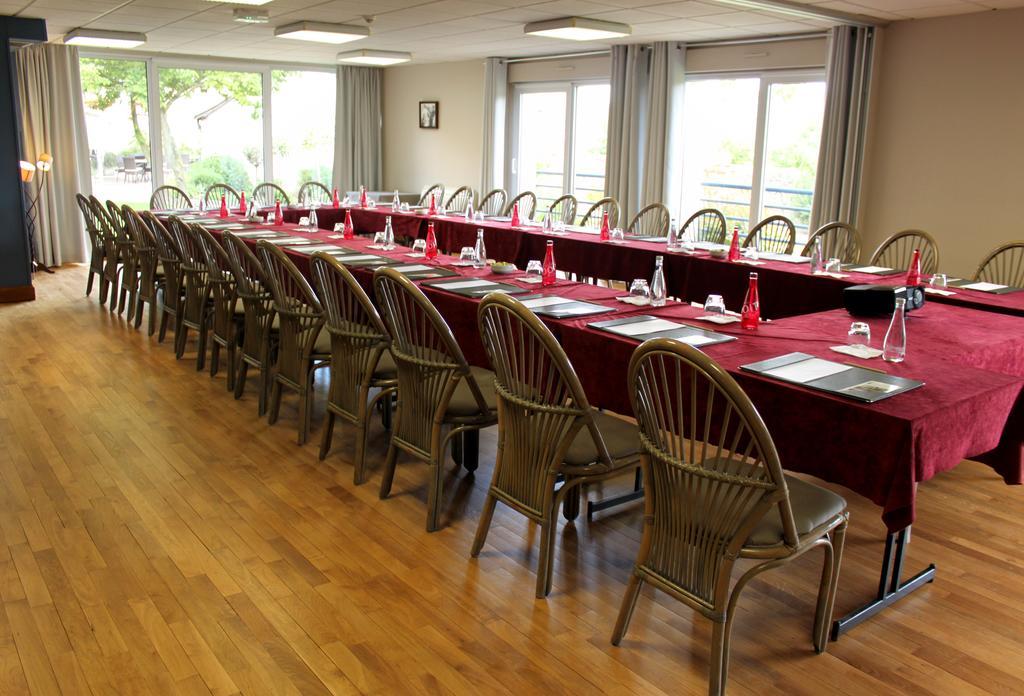 Logis L'Ermitage Hotel & Restaurant Saulges Kültér fotó