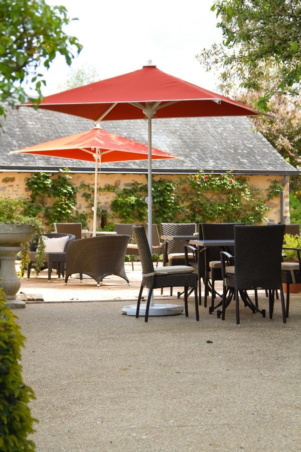 Logis L'Ermitage Hotel & Restaurant Saulges Kültér fotó
